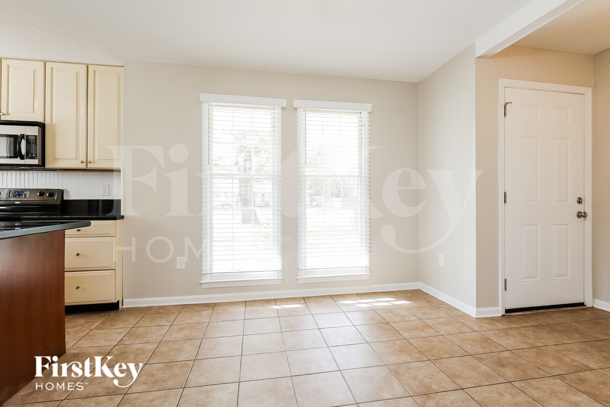 Building Photo - 303 Longstreet St