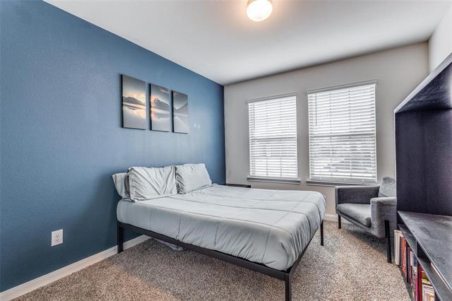 Building Photo - 404 Spur Ridge