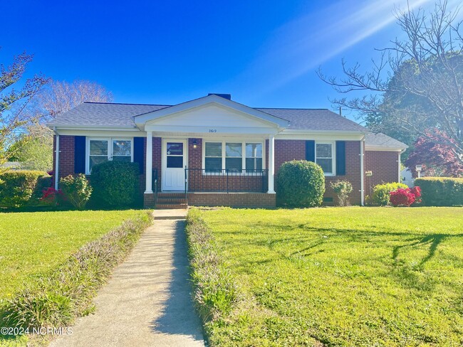 Primary Photo - 2619 Crockett Dr