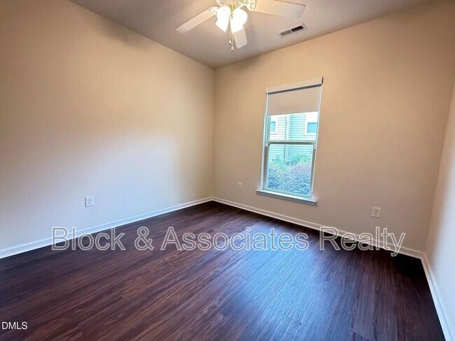 Building Photo - 1017 Magnolia Blossom Ln