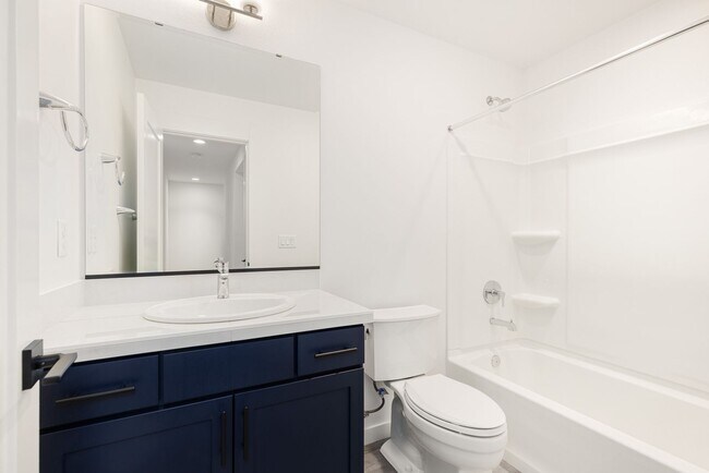 Building Photo - Duvall 4 Bedroom 4 Bath Townhome with 2 Car Attached Garage and A/C! LONG TERM RENTAL DISCOUNT AV...