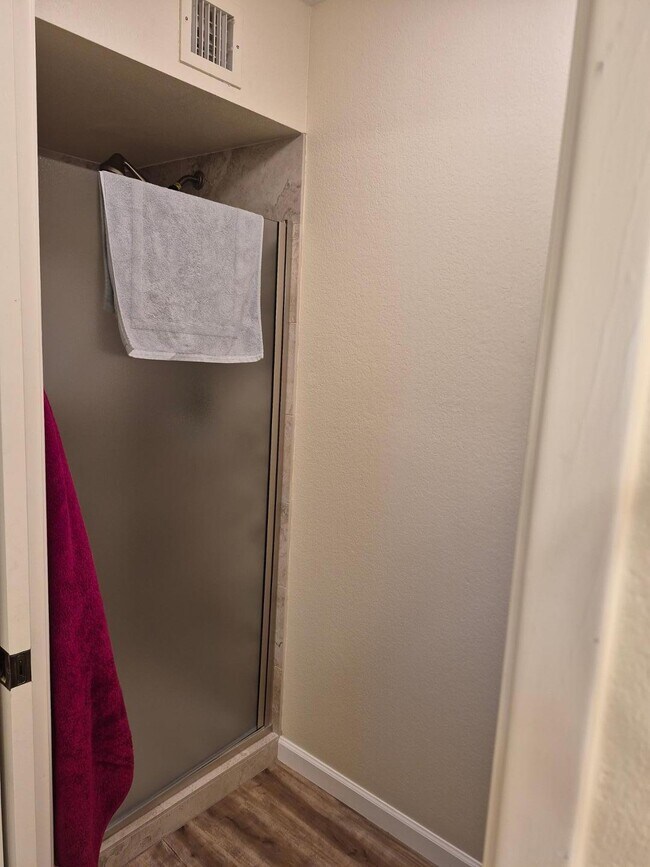 Building Photo - 7755 Laguna Azul Ave