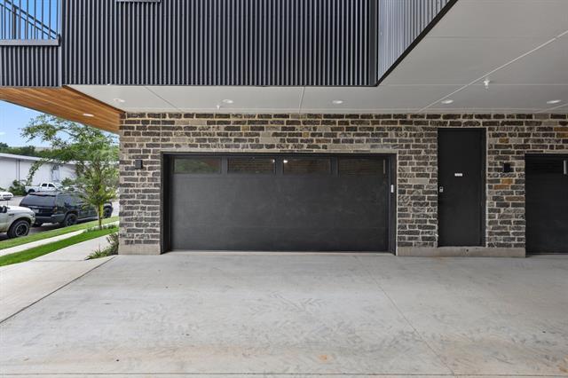 Building Photo - 4330 Dickason Ave