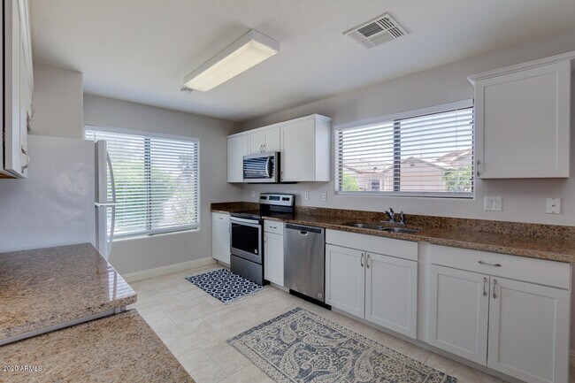 Building Photo - 3868 W Carlos Ln