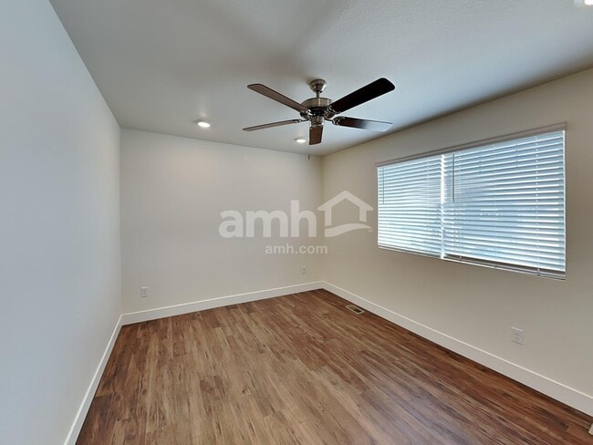 Building Photo - 3934 Wyedale Wy