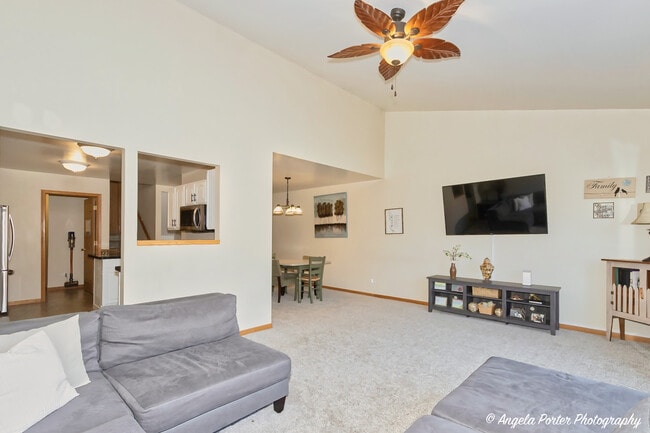 Building Photo - 5850 Fieldstone Trail