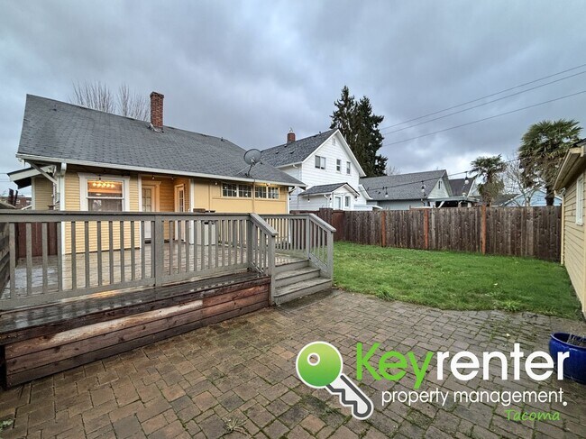 Building Photo - Cozy 4 Bedroom Tacoma Rental Home Near Lincoln District and Downtown