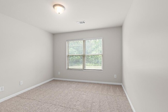 Building Photo - 3013 Spring Creek Dr