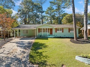 Building Photo - 1467 Thompson Pl