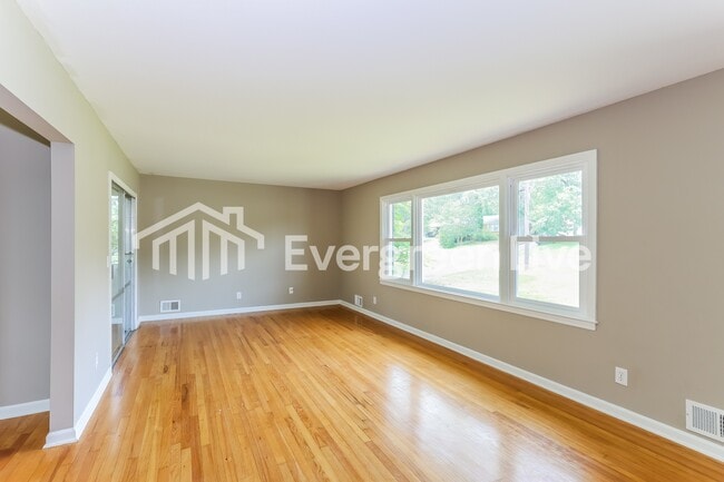 Building Photo - 1835 Pisgah Rd