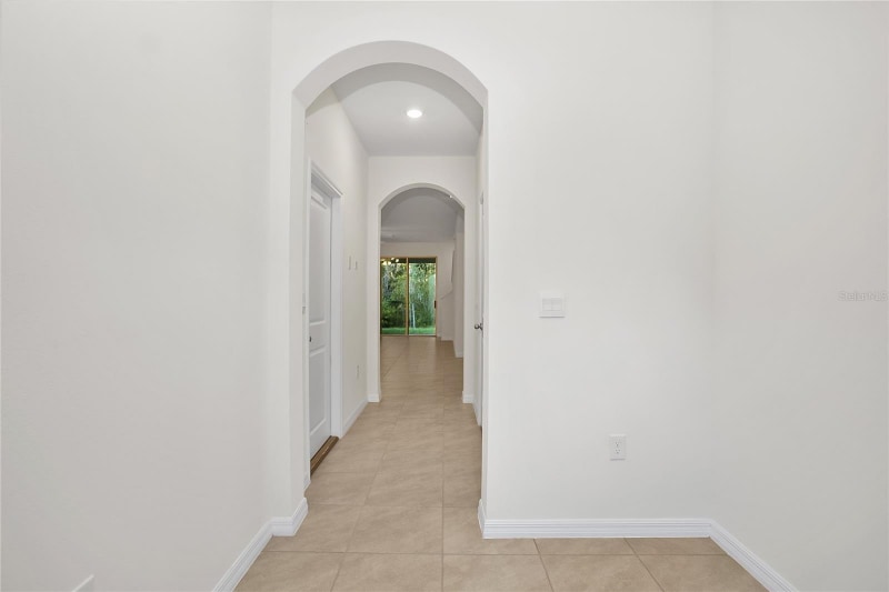 Building Photo - 32859 Pez Landing Ln