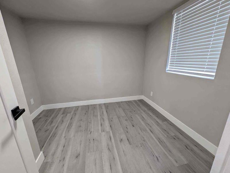 Building Photo - 433 E Bridge St