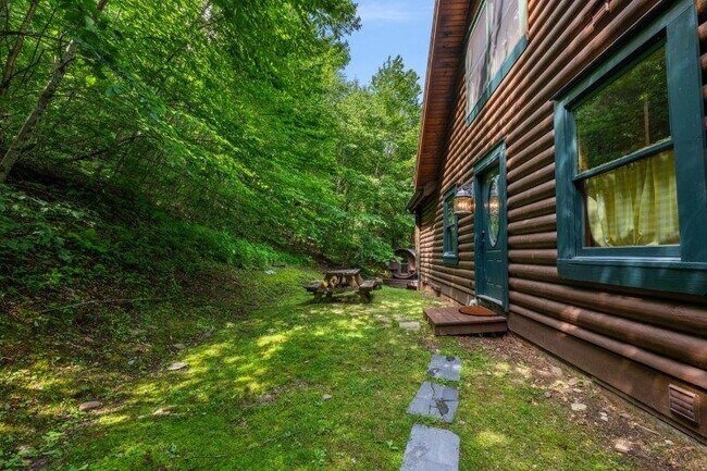 Building Photo - 49 Dandelion Ln