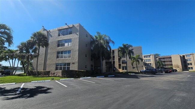 Building Photo - 9480 Tangerine Pl