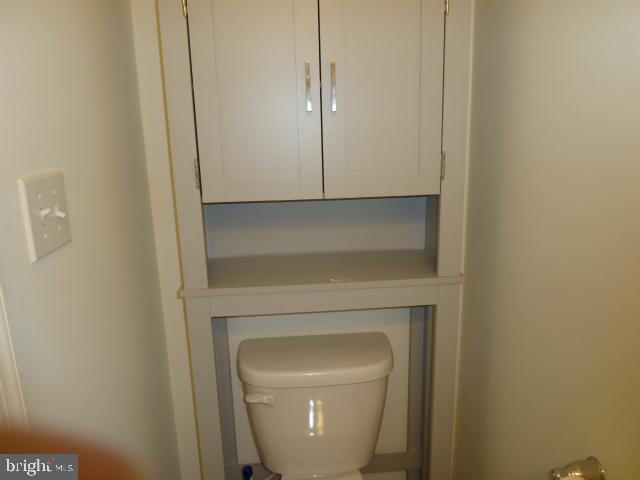 Building Photo - 860 Champions Dr