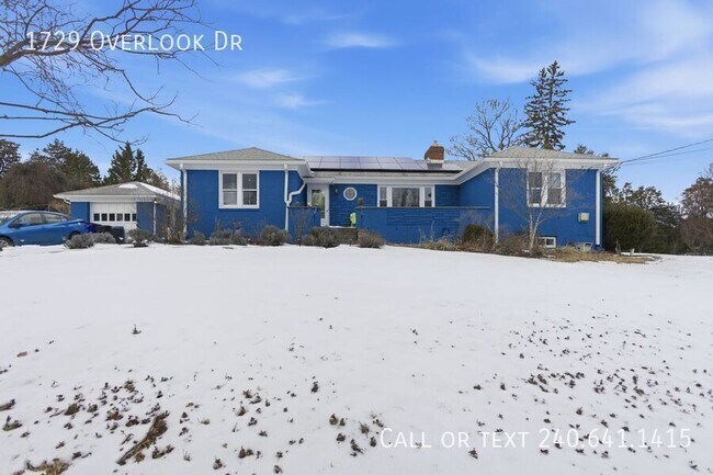 Building Photo - 1729 Overlook Dr