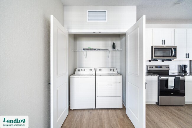 Building Photo - 84 San Filippo Dr SE