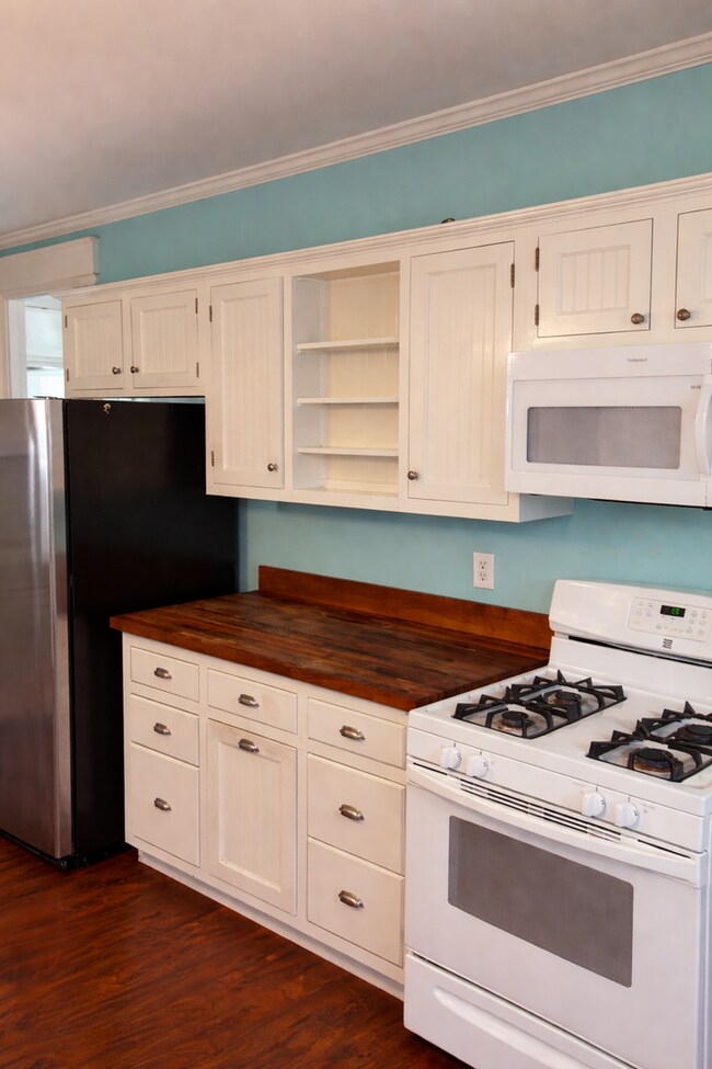 Building Photo - 350 Harrison Ave