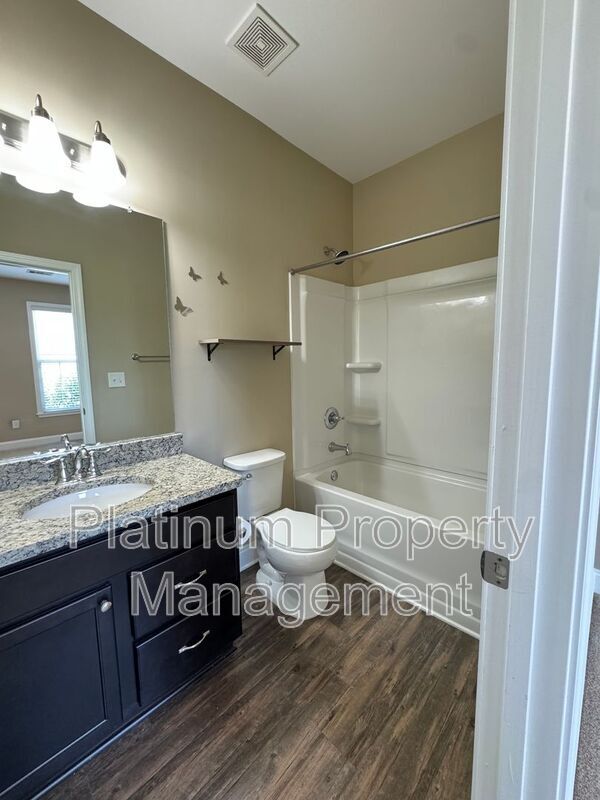 Building Photo - 2045 Birmingham Ct