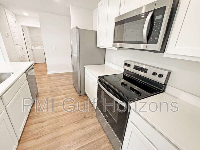Building Photo - 20 Spoonbill St