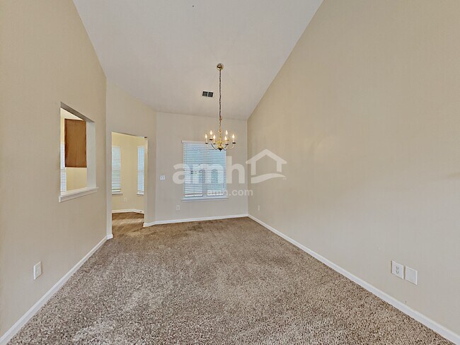 Building Photo - 2646 Lake Park Bnd