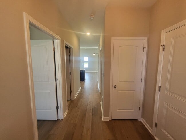 Building Photo - Beautiful New Build 3 Bedroom Home