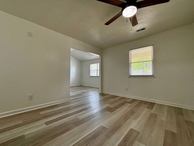 Building Photo - Wynnewood