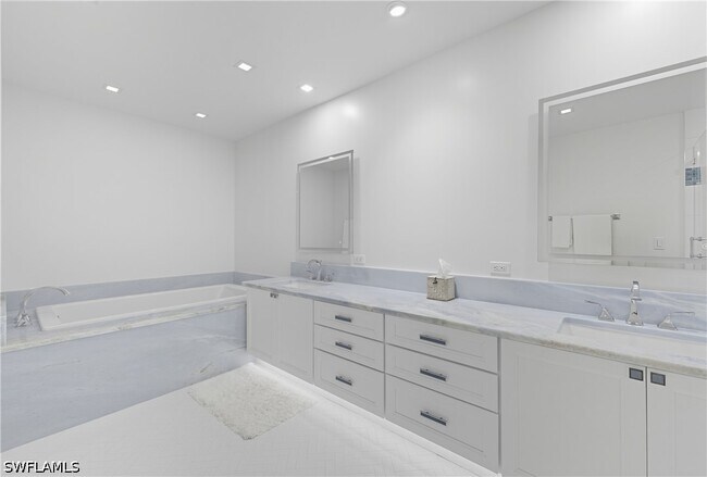 Building Photo - 360 Carlton Pl