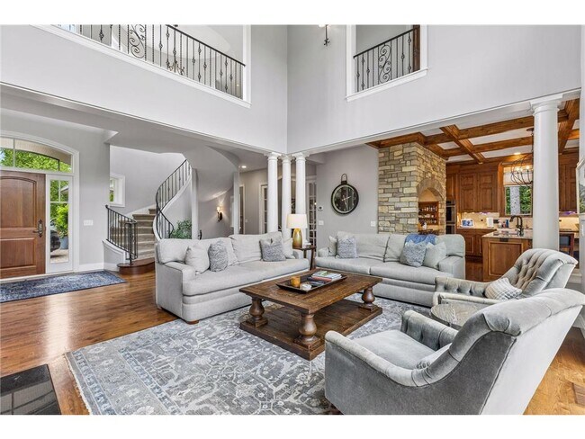 Building Photo - 15700 Portico Dr