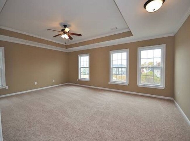 Building Photo - 5435 Everlook Cir
