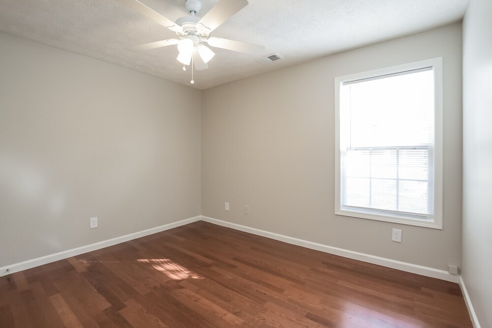 Building Photo - 127 Berkley Dr