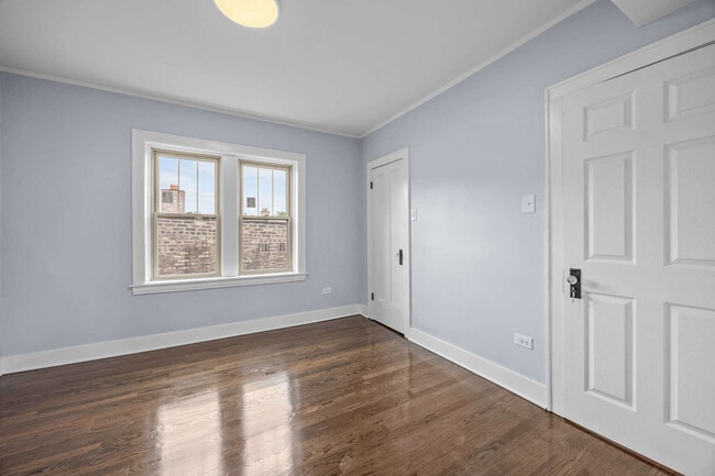 Building Photo - 1101 S Oak Park Ave