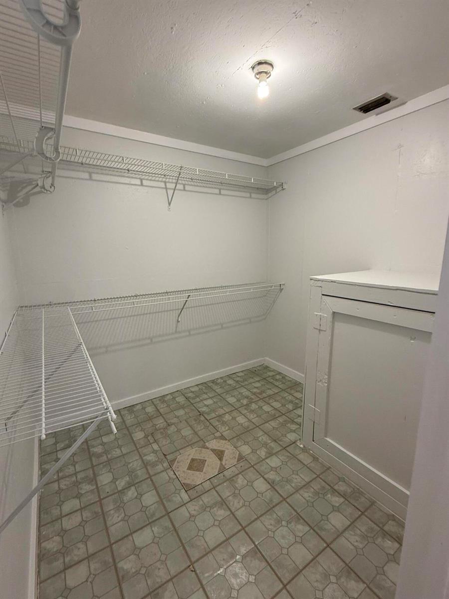 Building Photo - 3611 Elizabeth St