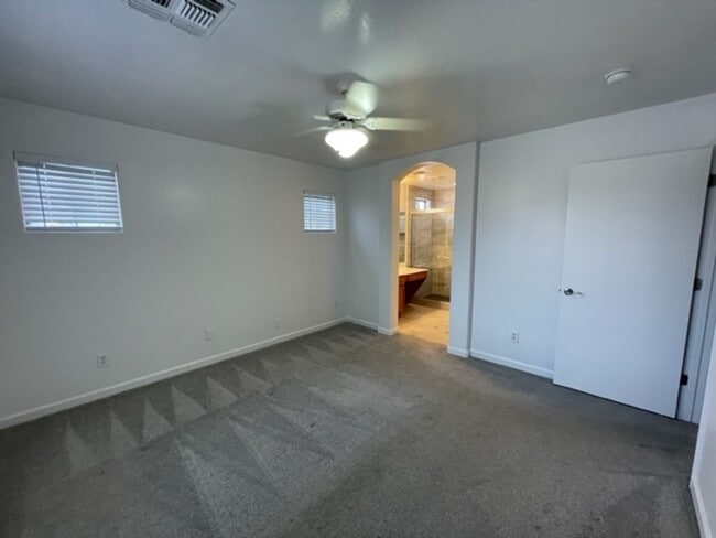 Building Photo - Chandler 3 Bedroom + Den Home | 2.5 Bath | 2-Car Garage | Warner & AZ Ave