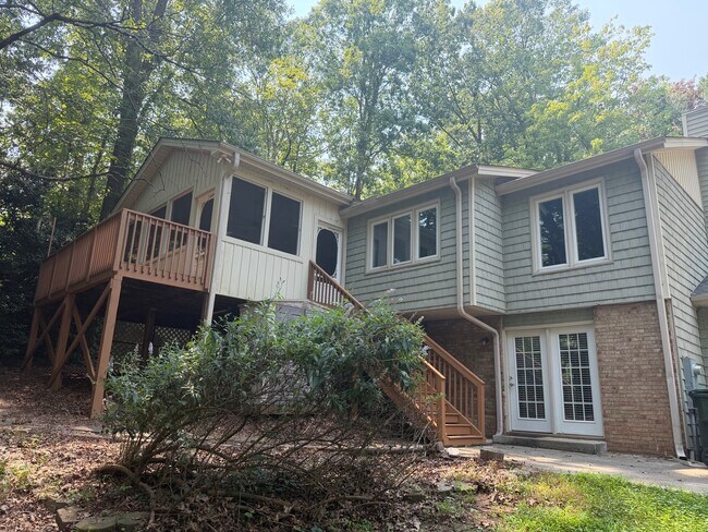 Building Photo - 6704 Winding Trail