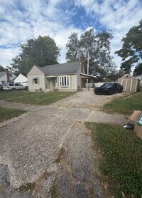 Building Photo - 3829 Delphos Ave