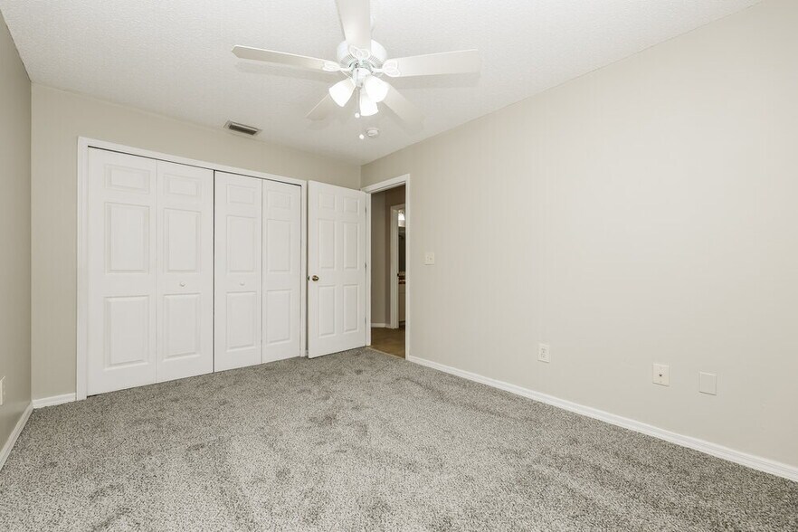 Building Photo - 22446 Crows Nest Ct