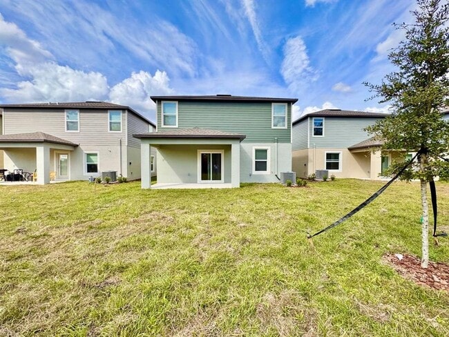 Building Photo - 17554 Pleasantview Blvd