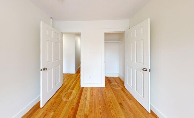 Building Photo - 376 Washington St