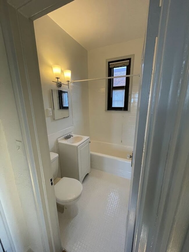 Building Photo - Updated Corner Unit at the Swarthmore in Foggy Bottom