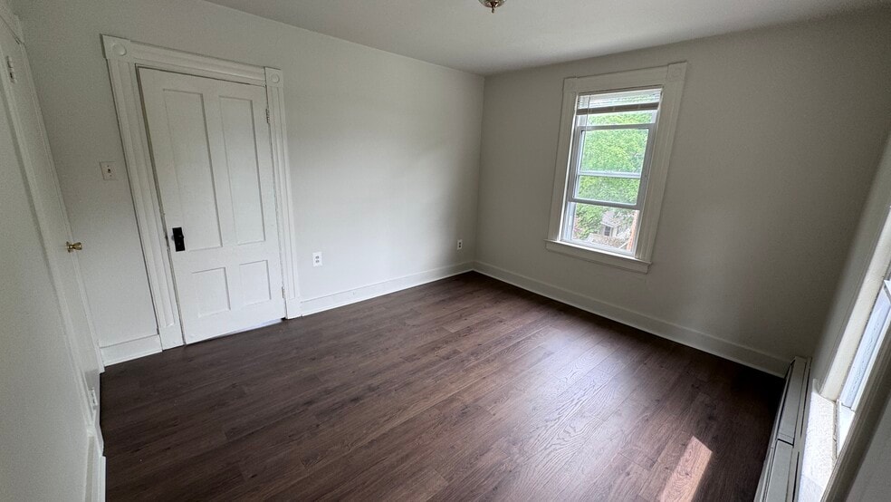Building Photo - 63 Sylvan Ave