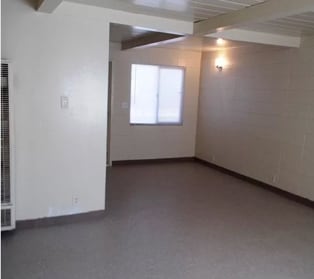 Building Photo - 15 E San Joaquin St