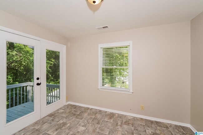Building Photo - 753 Vaughn Cir