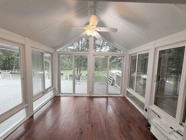 Building Photo - 311 Derrick Ln