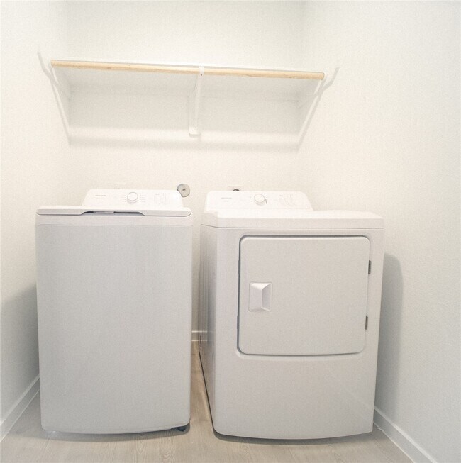 Building Photo - 9302 Speckled Trout Dr