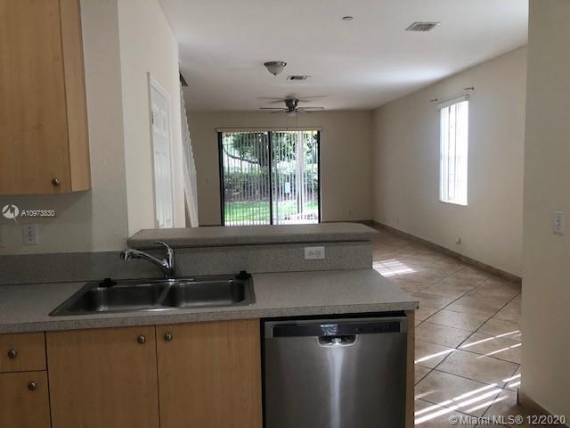 Building Photo - 4302 Vineyard Cir