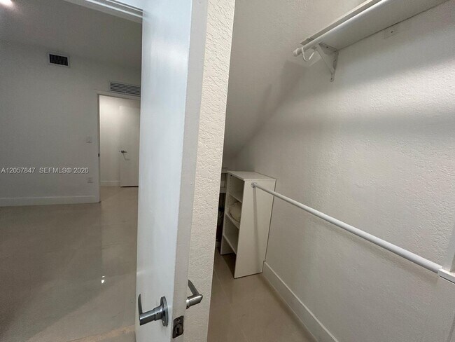 Building Photo - 25814 SW 144th Ct