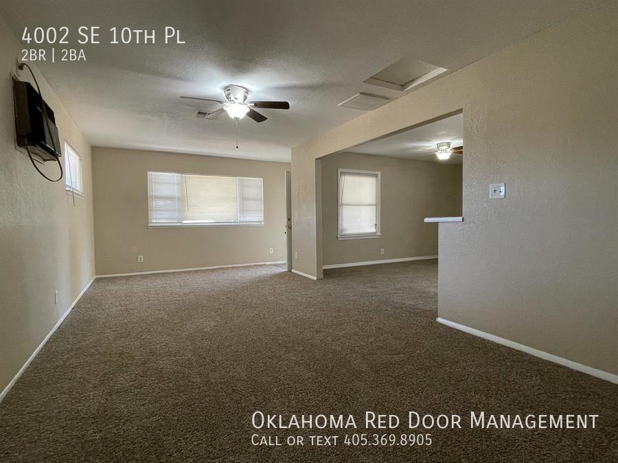 Building Photo - 4002 SE 10th Pl