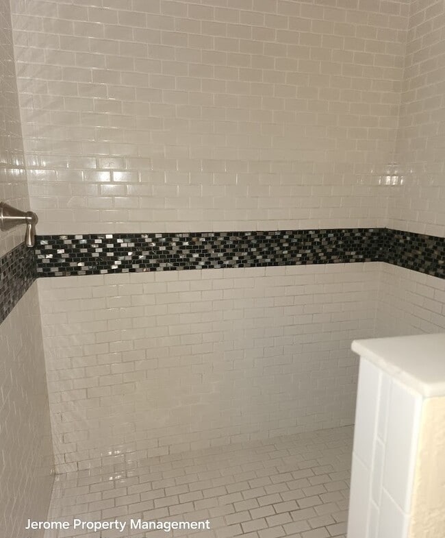 Building Photo - 5011 Sunridge Palms Dr