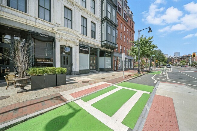 Building Photo - 567 Tremont St